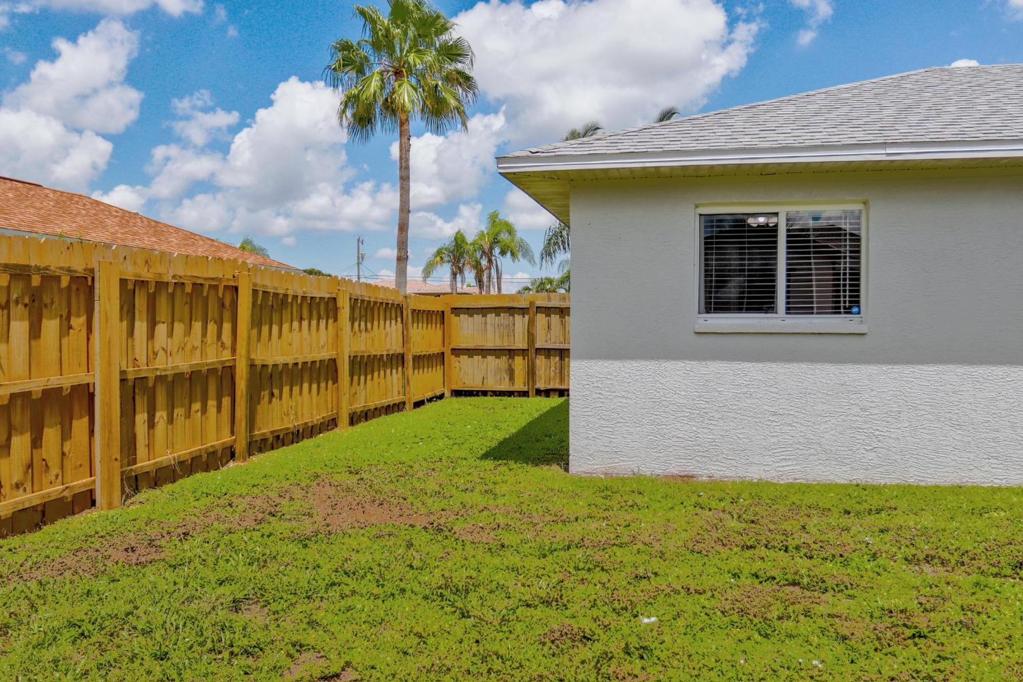 Beautiful Pool Home With Sleeping For 8 For Lovelypeople Cape Coral Exteriör bild